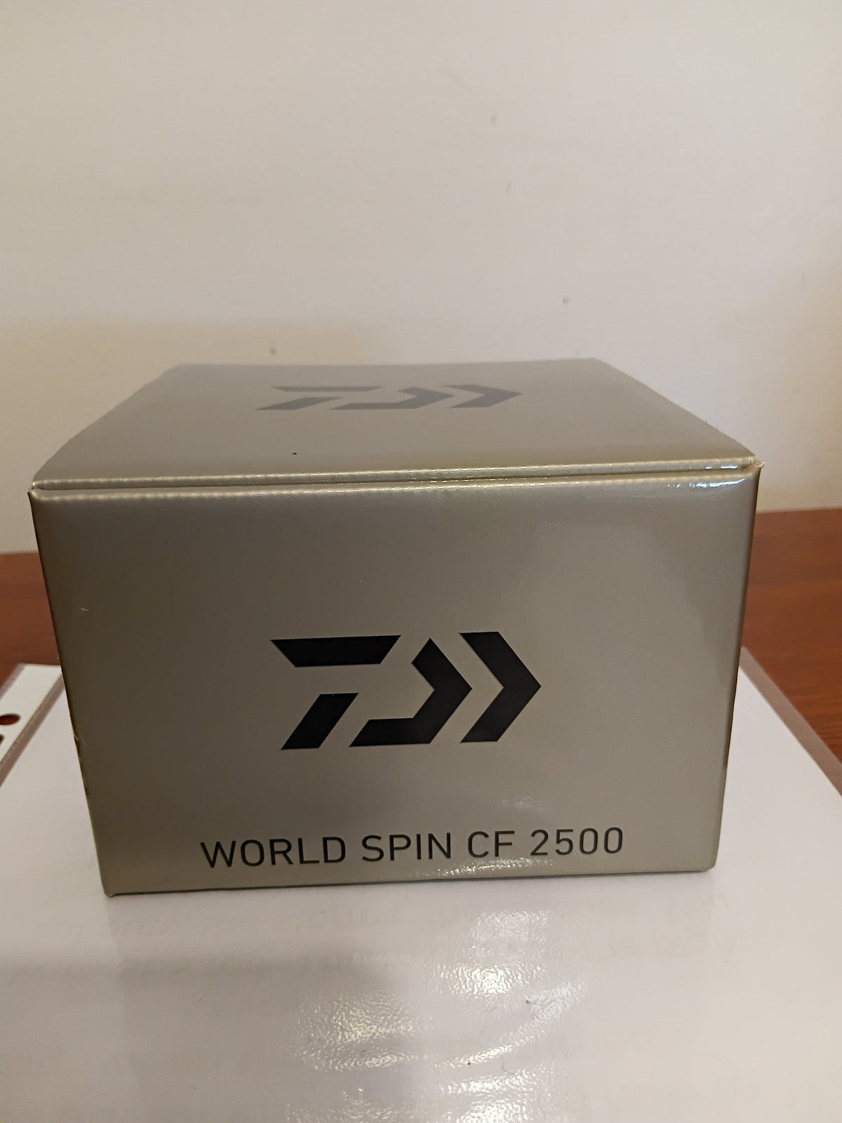 Daiwa world spin cf2500